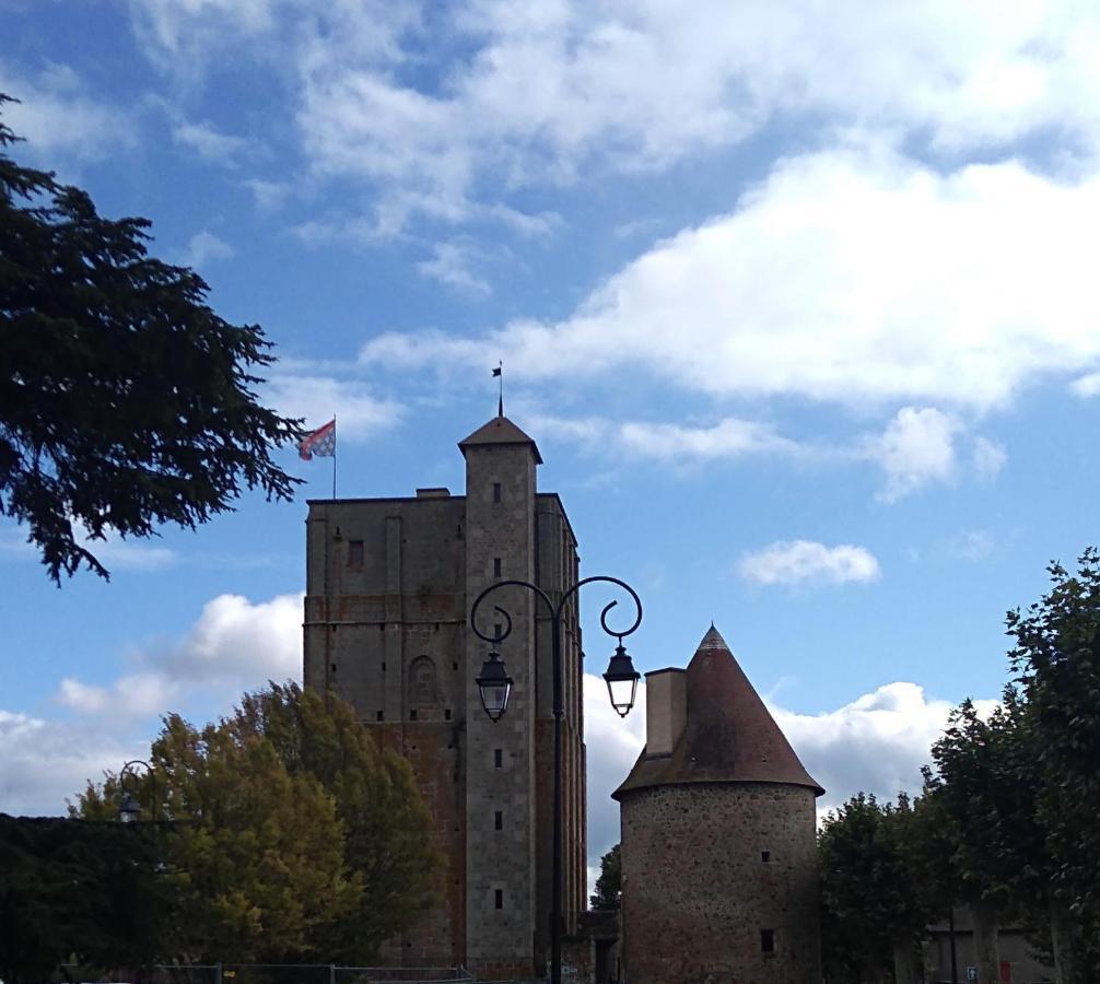 Les Maitres Sonneurs Bed & Breakfast